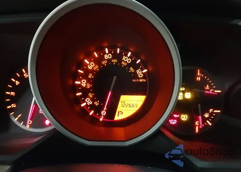 2013 Toyota 4Runner Sr5 z USA, uszkodzony, nr VIN JTEBU5JR6D5146608